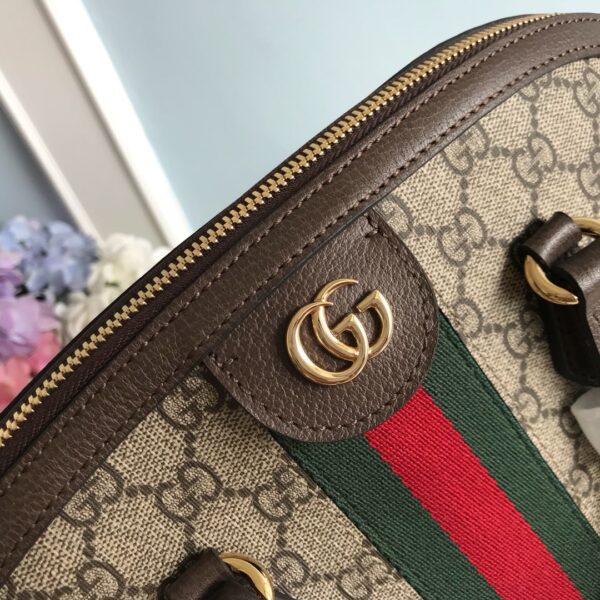 gucci古奇顶级原单品质👜524533Ophidia家族迎来了新的成员中号手提包方正的造型让人联想到复古的设计GG Supreme高级人造帆布材质点缀红绿织带等品牌最富特色的经典元素体现出对品牌马术本源的致敬Ophidia 织带装饰贝壳包尺寸：34/27.5/15cm