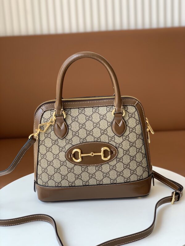 G家👉新款🆕🆕GG1955马衔扣款型小号手提包，是马鞍包之后又一爆款   尺寸：25*24*9cm