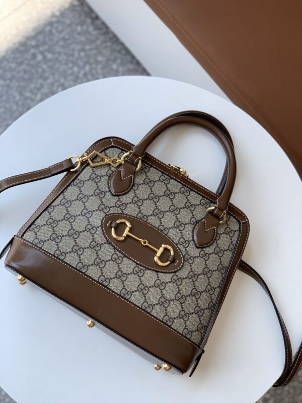 G家👉新款🆕🆕GG1955马衔扣款型小号手提包，是马鞍包之后又一爆款   尺寸：25*24*9cm