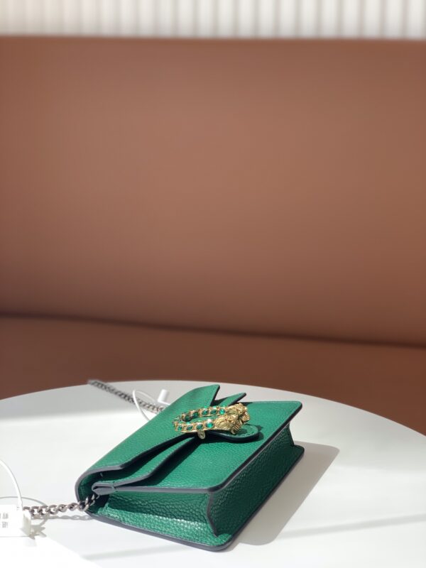 迷你原版牛皮现货🔥款号：476432】迷你酒神 颇具结构感的皮革链条超迷你手袋，配有钥匙扣，可以用于将此袋绑缚在另外更大的手袋上正品开模，实物拍照，做工精细。尺寸：16.5*9*5