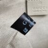 古驰马鞍包【原厂皮】 Gucci 658574马衔扣1955系列迷你手袋为这一复古风格系列增添了混搭格调可拆卸肩带：1:尼龙织带肩带（48厘米高）2:皮革肩带（55.5厘米高）这款迷你手袋配有两根不同的肩带，搭配同色调皮革肩带可呈现出低调优雅的气息，搭配红绿织带肩带则突显强大的品牌标识内涵！尺寸：20.5/14.5/5cm