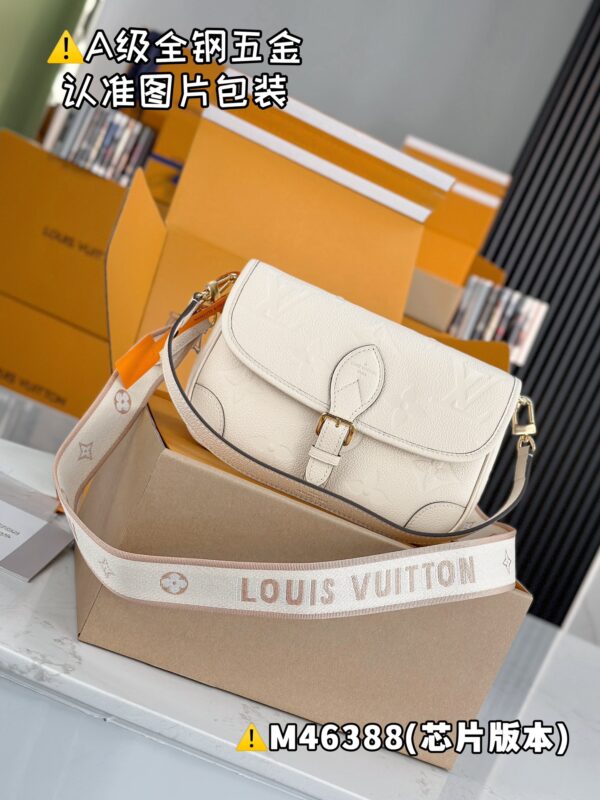 【特级MB原厂皮】 DIANE 手袋型号：M46388材料：A+级全钢五金，进口原厂皮包装：全套特级免税MB包装尺寸：24x15x9cm