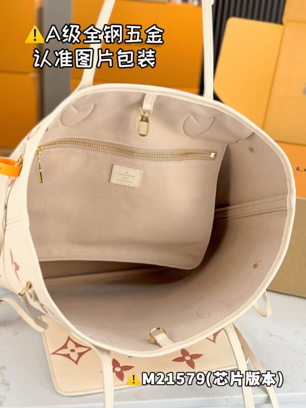 【特级MB原厂皮】NEVERFULL 中号手袋型号：M21579材料：A+级全钢五金，进口原厂皮包装：全套特级免税MB包装尺寸：31x28x14cm。150121600