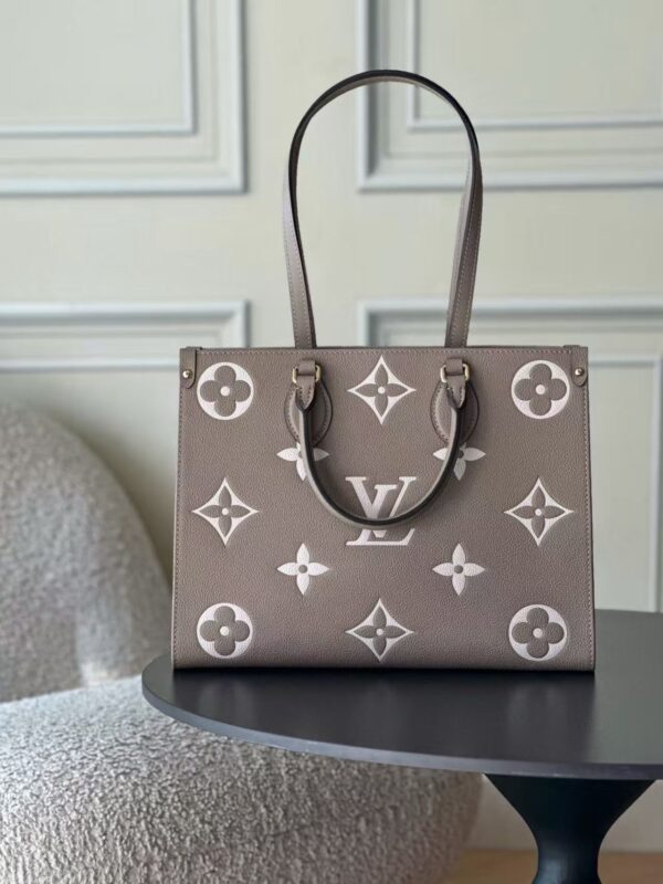 Louis Vuitton ONTHEGO 中号手袋 35x27x14cm