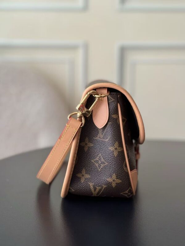 Louis Vuitton DIANE手袋 24x15x9cm