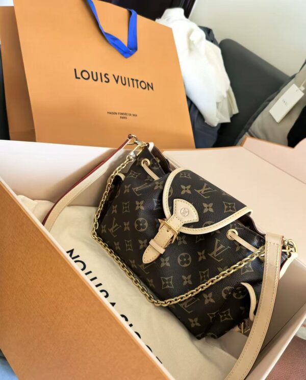 Louis Vuitton Odyssee 斜挎包单肩包  27cm x 17cm x 12cm   M25085