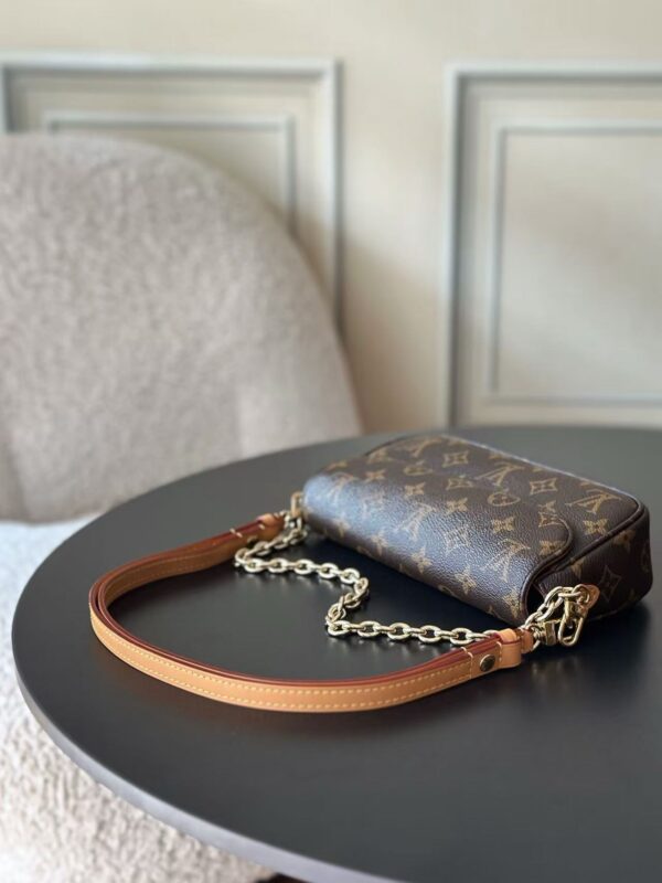 Louis Vuitton WALLET ON CHAIN IVY手袋 23.5x12x4.3cm  M81911