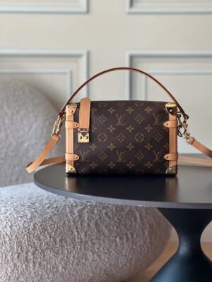 SIDE TRUNK 中号手袋   23.5x16x8.5cm  M46358