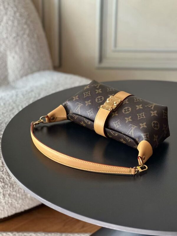 微信图片_20260208172408_77_2 Louis Vuitton POCHETTE MIA手袋 22x14.5x8cm M26191