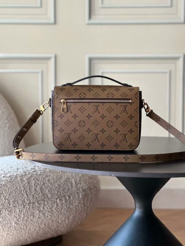 Louis Vuitton POCHETTE METIS 手袋 25x19x7cm  M44876